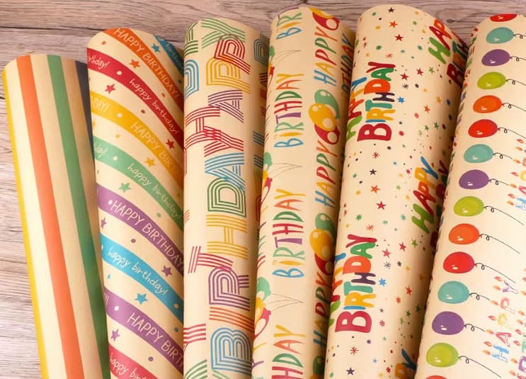 Por que o papel de embrulho para presentes é tão popular em papelarias